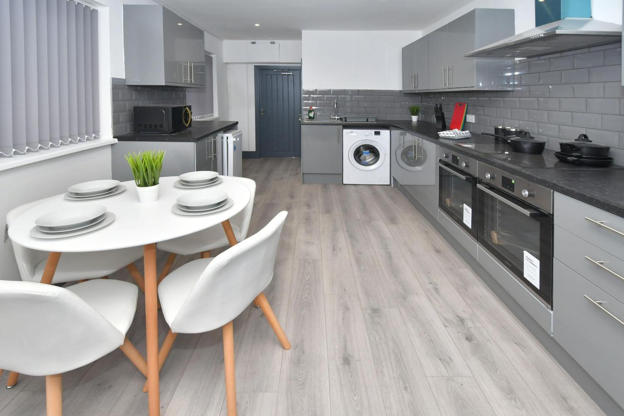 Townhouse @ 24 Brunswick Place Stoke Etruria Eksteriør bilde
